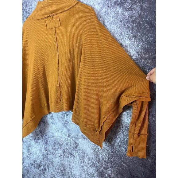 We the Free People Top Women M Yellow Oversized Crop Lagenlook Poncho Hippie - Picture 13 of 15